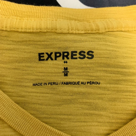 Men’s Express V-Neck Shirt - Picture 2 of 4